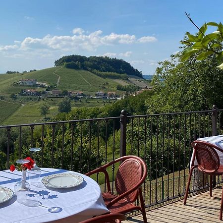 Felicin - Ristorante Albergo "Dimora Storica" Monforte dʼAlba Dış mekan fotoğraf