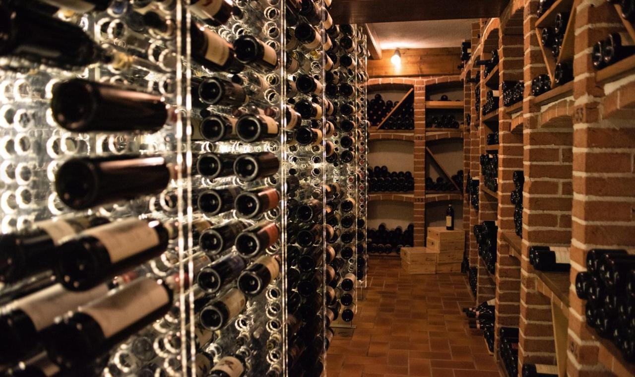 Felicin - Ristorante Albergo "Dimora Storica" Monforte dʼAlba Dış mekan fotoğraf